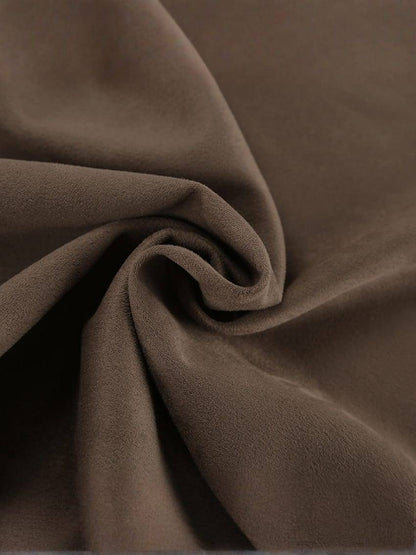 ADÈLE | Élégance de la Commutation et Silhouette Structurée